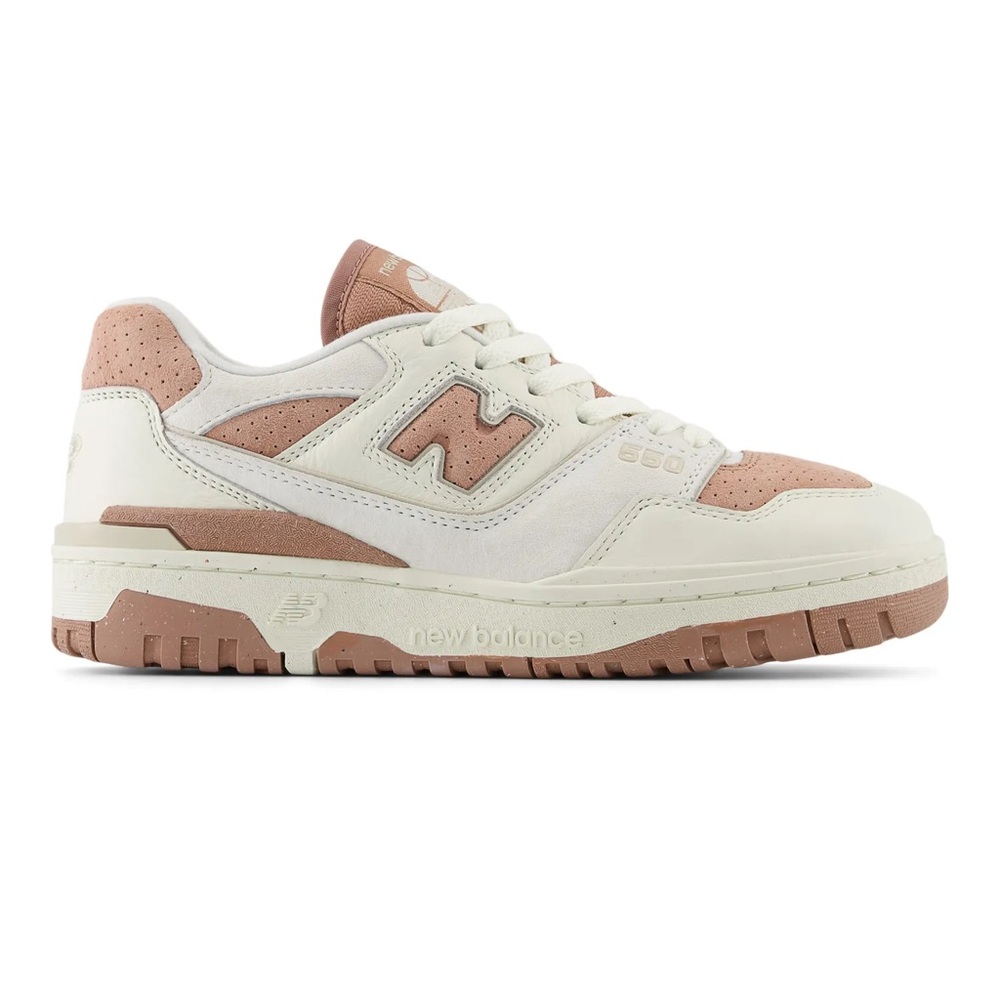 New Balance Women’s 550 Sneaker Size: 6.5